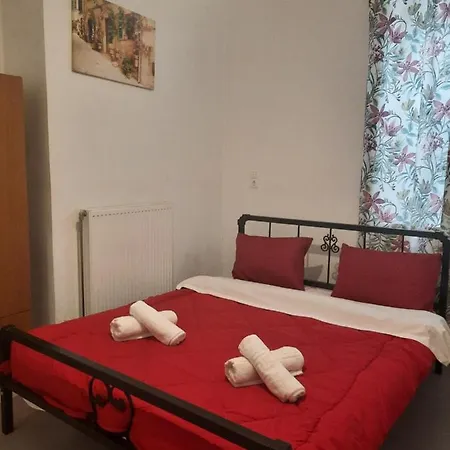 Evis Apartment *